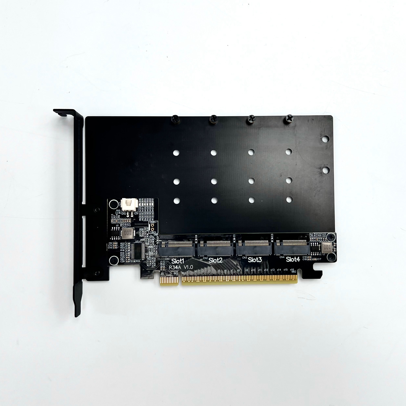 محول PCIe 5.0 x16 إلى Quad M.2 - مراجعة Quad M.2 Nvme Pcie Bifurcation Card وسعره